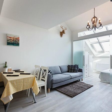 Kent Ridge Loft, Sokolska Apartment Прага Екстериор снимка