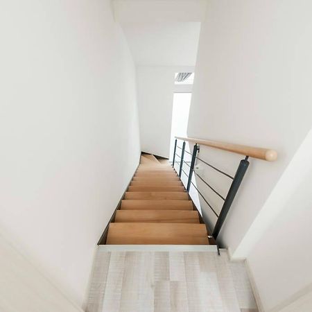 Kent Ridge Loft, Sokolska Apartment Прага Екстериор снимка